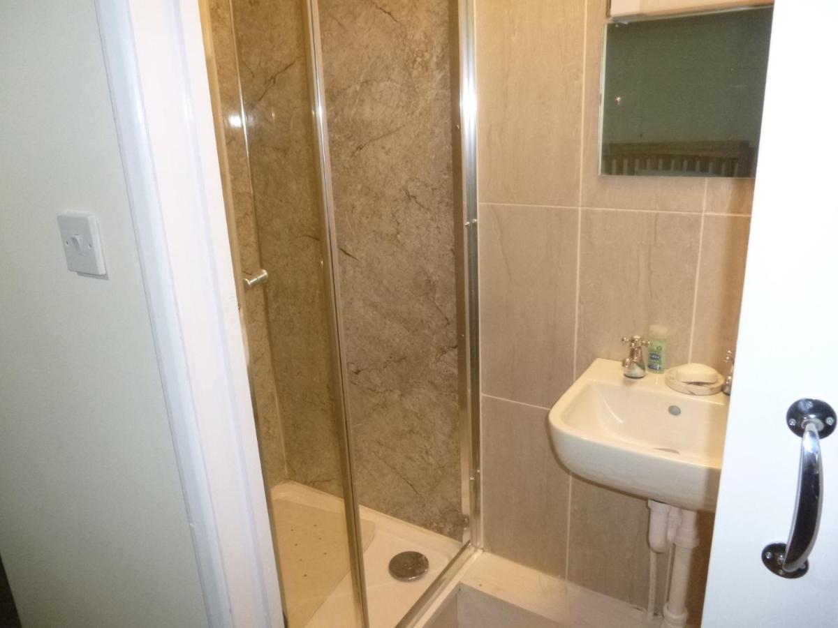 The Garden House B&B Knighton  Dış mekan fotoğraf